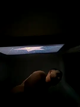 Snapshot of FiguralBeverage chatting on November 29, 2025, 2:44 am FiguralBeverage online show from November 29, 2025, 2:44 am