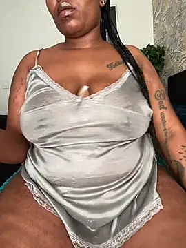 Snapshot of fatpussydallx chatting on May 23, 2026, 6:34 am fatpussydallx online show from May 23, 2026, 6:34 am