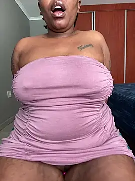 Snapshot of fatpussydallx chatting on July 9, 2026, 8:48 am fatpussydallx online show from July 9, 2026, 8:48 am