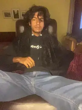 thecatfish online show from November 23, 2025, 9:47 pm