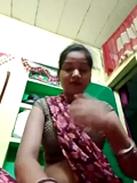 Snapshot of Seema_guptaji chatting on July 4, 2026, 8:02 pm Seema guptaji online show from July 4, 2026, 8:02 pm