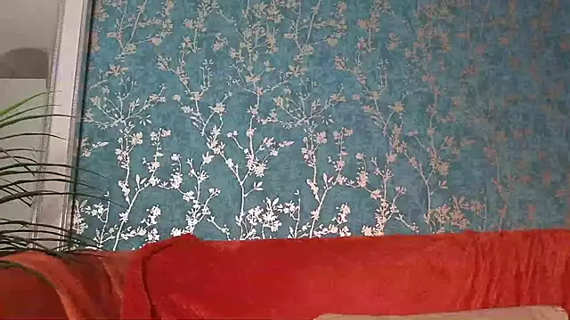 Snapshot of SereneXX chatting on December 3, 2025, 8:25 am SereneXX online show from December 3, 2025, 8:25 am