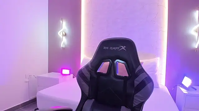 emily tolson online show from March 27, 2026, 6:53 pm