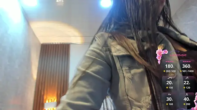 Snapshot of Sophi_Thaylorr chatting on March 28, 2026, 1:45 pm Sophi Thaylorr online show from March 28, 2026, 1:45 pm