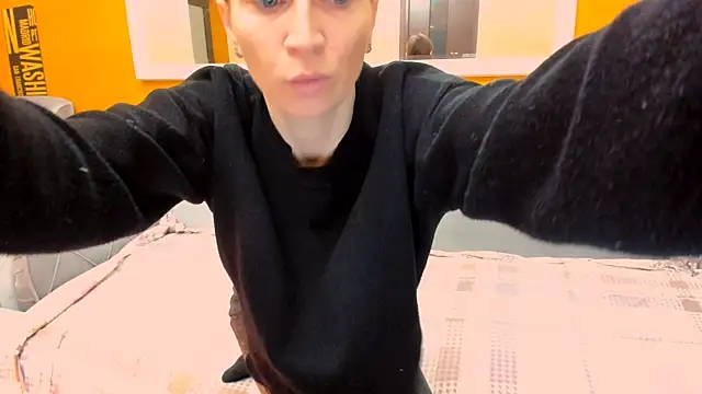 Roxee33 online show from December 2, 2025, 7:26 pm