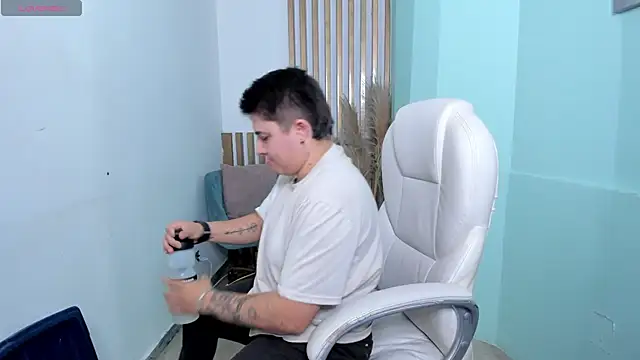 IanGilbert online show from February 9, 2026, 8:29 pm