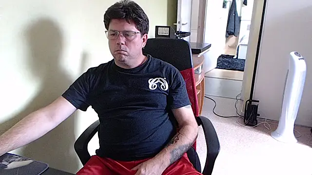 blueandwhite1 online show from September 9, 2025, 2:48 pm