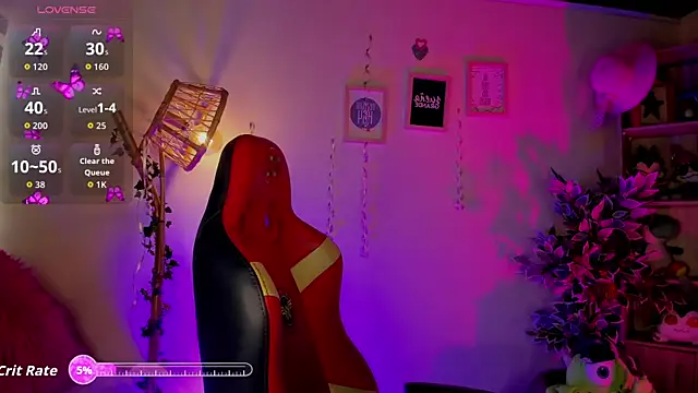  chloe moons  online show from September 9, 2025, 10:08 pm