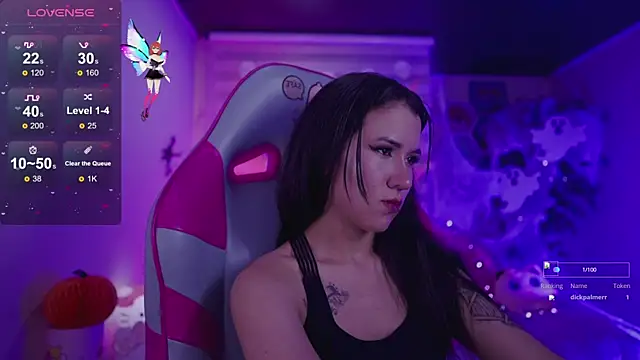  chloe moons  online show from October 9, 2025, 12:11 am