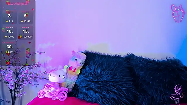  chloe moons  online show from September 10, 2025, 10:20 pm