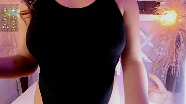 Zoe-Johnson  online show from March 29, 2026, 9:27 pm