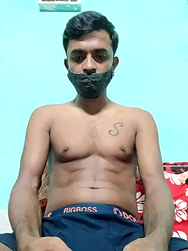 Snapshot of ShinuRoy chatting on October 4, 2025, 9:27 pm ShinuRoy online show from October 4, 2025, 9:27 pm