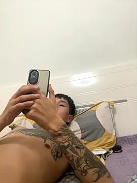 YJBJ258258 online show from November 9, 2025, 12:53 pm