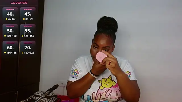 Snapshot of Kayla21_ chatting on February 5, 2026, 1:07 pm Kayla21 online show from February 5, 2026, 1:07 pm