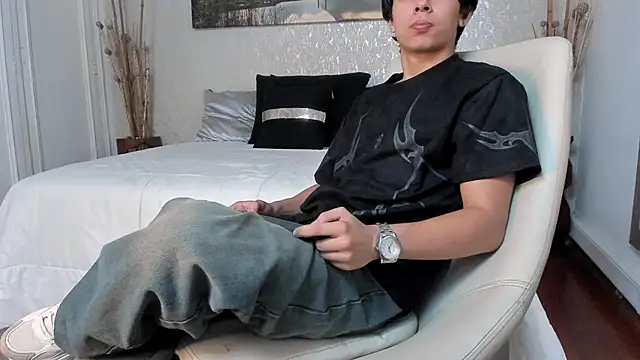 Snapshot of Tyler_durten chatting on September 18, 2025, 4:37 am Tyler durten online show from September 18, 2025, 4:37 am