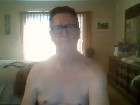 Snapshot of camminmichaellll chatting on December 17, 2024, 6:42 pm camminmichaellll online show from December 17, 2024, 6:42 pm