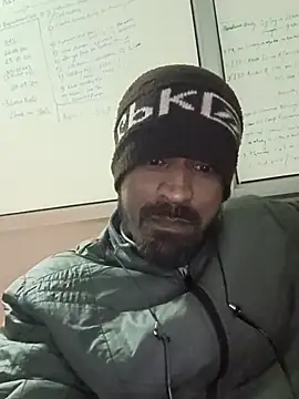 Snapshot of Mr_xxx007@xh chatting on November 27, 2025, 2:12 am Mr xxx007xh online show from November 27, 2025, 2:12 am