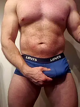 AlphaGymMale online show from February 13, 2026, 12:10 am