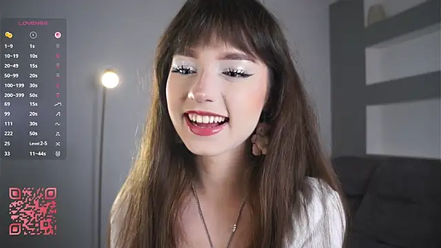 Snapshot of DreamyDaisy chatting on October 10, 2025, 6:42 pm DreamyDaisy online show from October 10, 2025, 6:42 pm