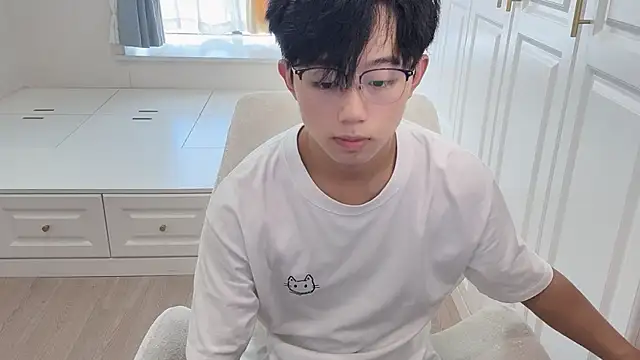 STxuguanhan online show from September 20, 2025, 7:46 am