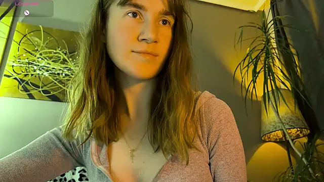 velina   online show from December 14, 2025, 3:17 pm