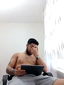 Ozi1910 online show from September 21, 2025, 2:11 pm