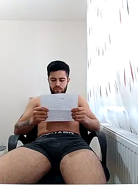 Ozi1910 online show from September 22, 2025, 9:26 am