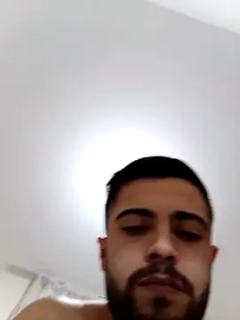 Ozi1910 online show from October 15, 2025, 6:16 pm