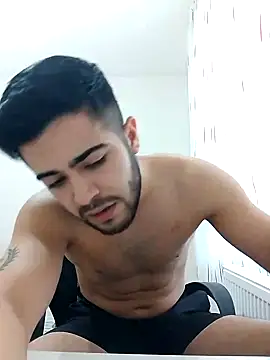 Ozi1910 online show from September 17, 2025, 10:06 am