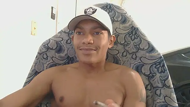 Gmajor online show from February 5, 2026, 8:37 pm