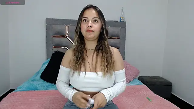 Snapshot of 20_Scarlett_Rose_ chatting on September 30, 2025, 9:32 pm 20 Scarlett Rose  online show from September 30, 2025, 9:32 pm