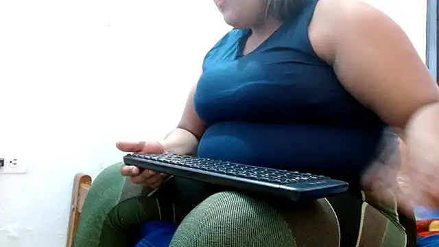 69smallstar online show from October 4, 2025, 5:58 pm