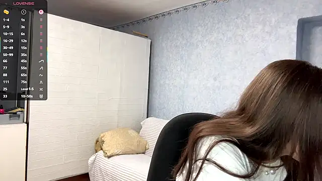 Snapshot of Lia_rise chatting on December 19, 2025, 3:03 pm Lia rise online show from December 19, 2025, 3:03 pm