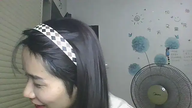 Snapshot of Monice1314 chatting on September 25, 2025, 12:22 pm Monice1314 online show from September 25, 2025, 12:22 pm