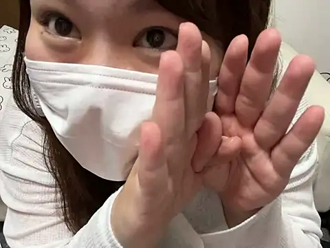 Snapshot of shimera-nohime25 chatting on September 24, 2025, 11:06 am shimera-nohime25 online show from September 24, 2025, 11:06 am