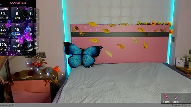 Snapshot of MeryMidnight chatting on October 15, 2025, 6:11 am MeryMidnight online show from October 15, 2025, 6:11 am
