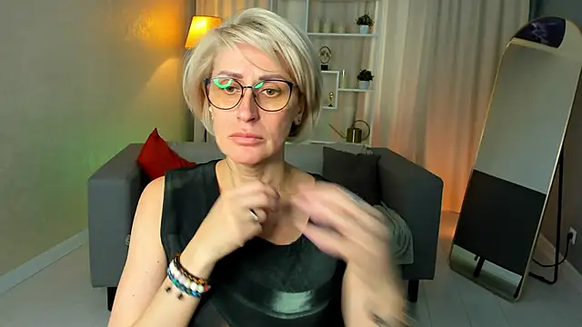 PamellaMurphy online show from September 24, 2025, 8:21 am