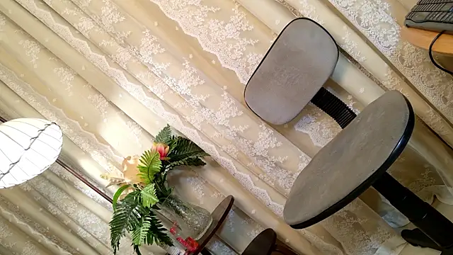 Snapshot of PrettyStranger chatting on November 25, 2025, 4:35 am PrettyStranger online show from November 25, 2025, 4:35 am