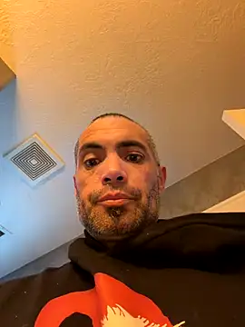 Fine10ne online show from November 30, 2025, 9:37 pm