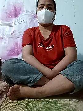 Snapshot of Linda885 chatting on December 16, 2025, 8:40 am Linda885 online show from December 16, 2025, 8:40 am