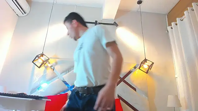 Eross Santy online show from April 7, 2026, 8:32 pm