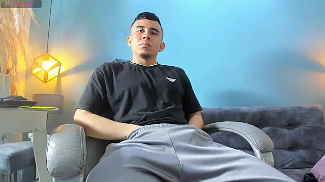 Eross Santy online show from October 28, 2025, 3:33 pm