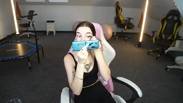  Lili 054 online show from October 8, 2025, 10:28 am