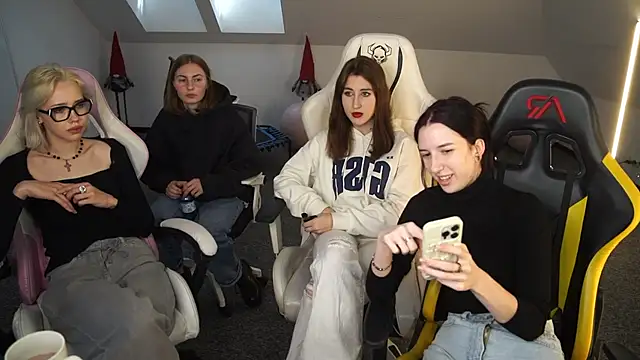  Lili 054 online show from October 14, 2025, 10:38 am