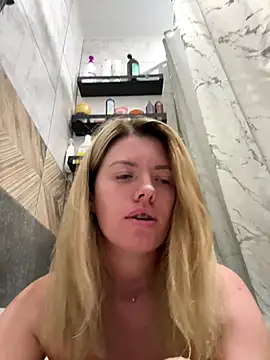 Snapshot of Rebeka_marvel chatting on October 13, 2025, 10:28 am Rebeka marvel online show from October 13, 2025, 10:28 am