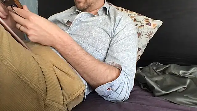 Snapshot of TomieSoichi chatting on September 15, 2025, 3:45 pm TomieSoichi online show from September 15, 2025, 3:45 pm