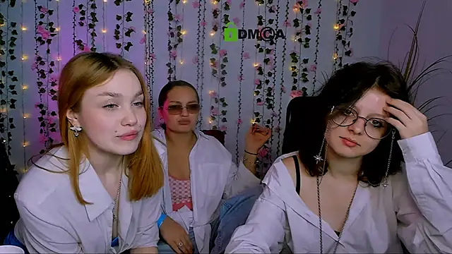 Snapshot of samanta_hotty chatting on October 18, 2025, 7:05 pm samanta hotty online show from October 18, 2025, 7:05 pm