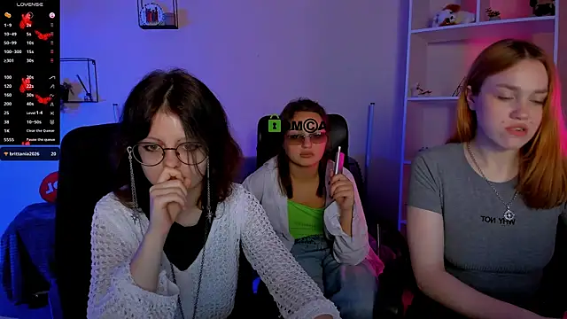 Snapshot of samanta_hotty chatting on October 19, 2025, 7:16 pm samanta hotty online show from October 19, 2025, 7:16 pm