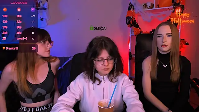 Snapshot of samanta_hotty chatting on November 2, 2025, 8:03 pm samanta hotty online show from November 2, 2025, 8:03 pm