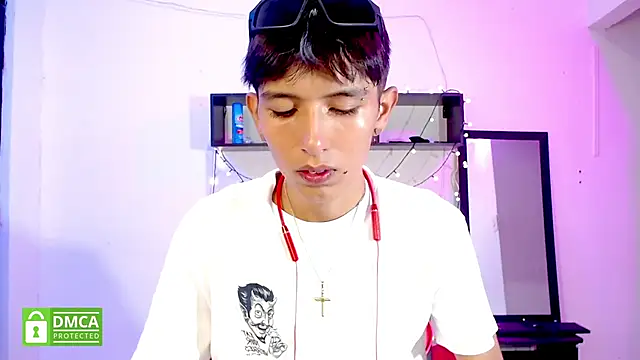 Snapshot of MAXIMILIANO__HOT chatting on October 17, 2025, 6:32 pm MAXIMILIANO HOT online show from October 17, 2025, 6:32 pm
